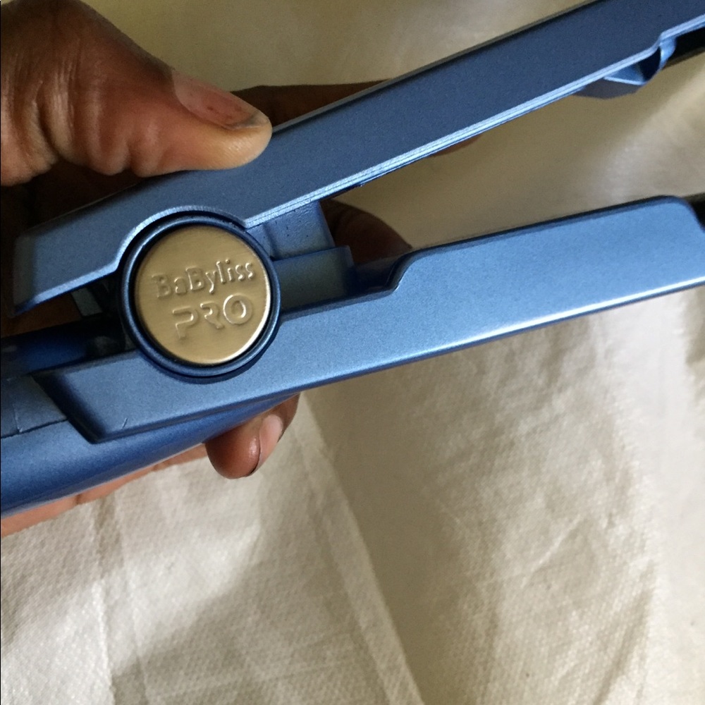 Baby liss flat iron